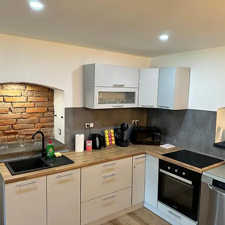 Krenov Apartment